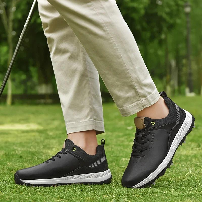 FairwayFlex Golf Shoes