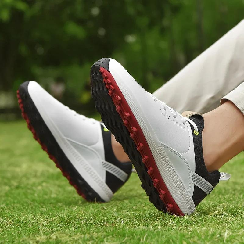 FairwayFlex Golf Shoes